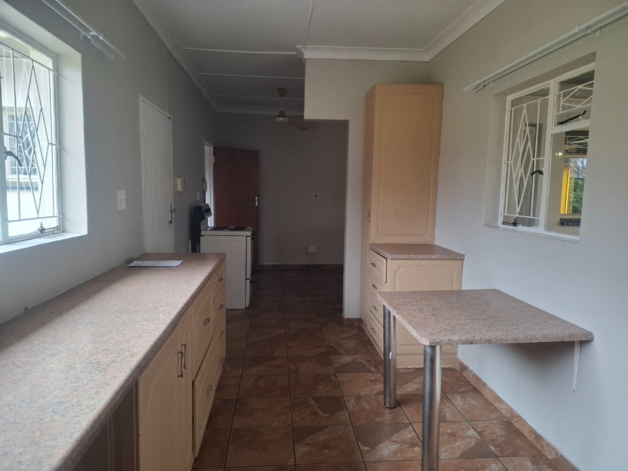 To Let 4 Bedroom Property for Rent in Presidentia Free State